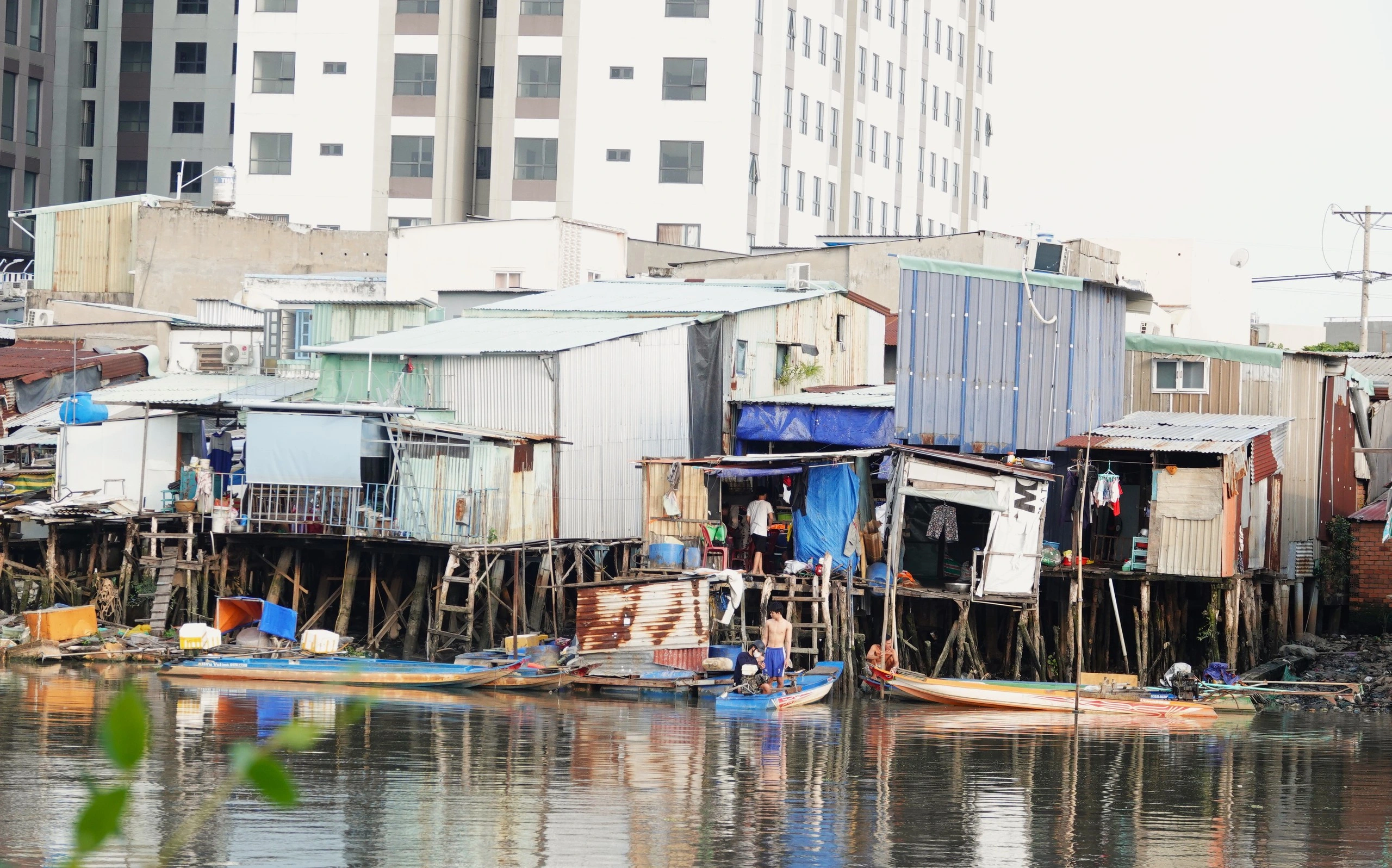 Di dời hơn 40.000 căn nhà ven kênh rạch giai đoạn 2026 - 2030