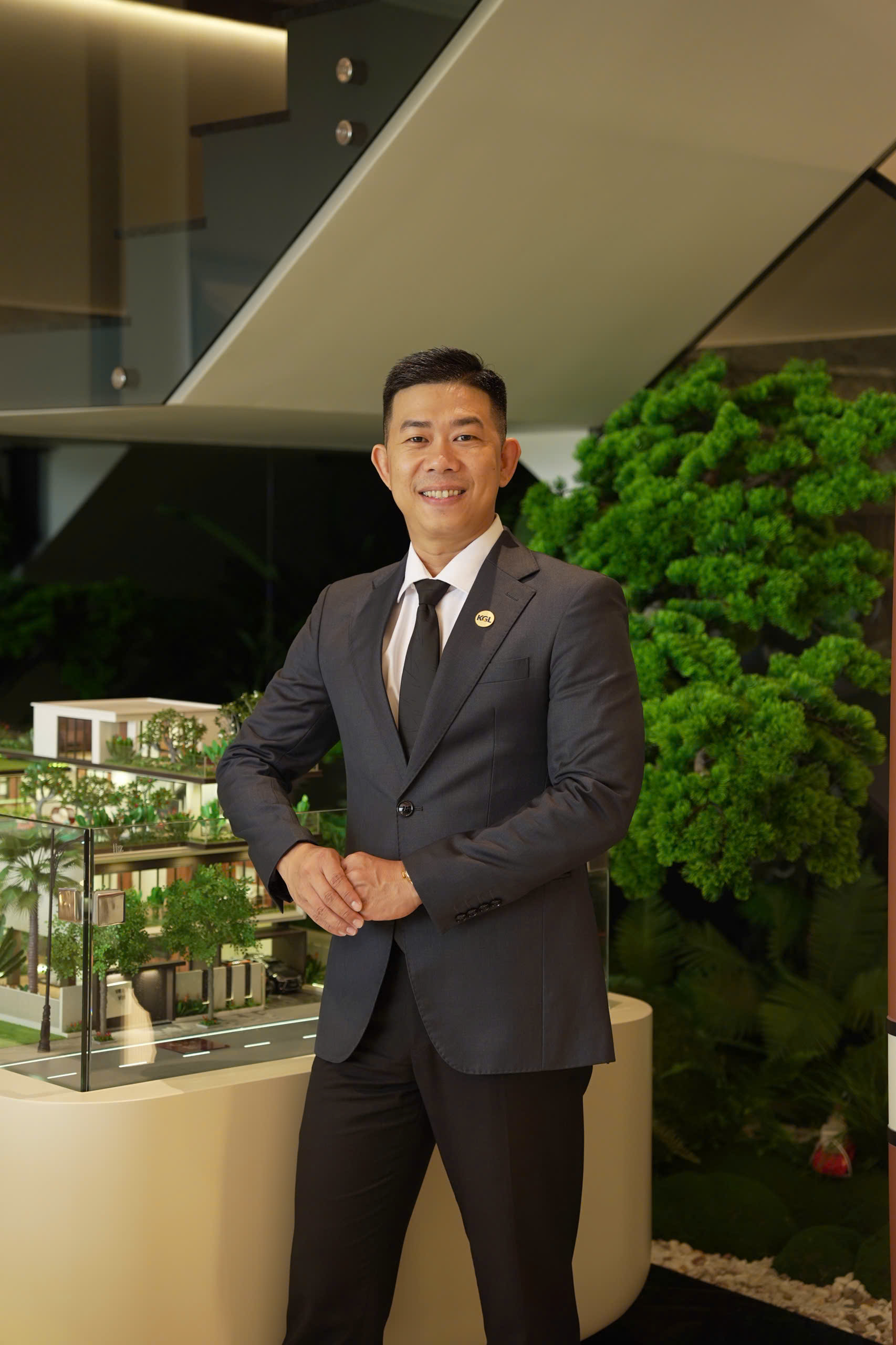 Mr. Vương - Nhà giám tuyển tinh hiếm của The Collectors'
