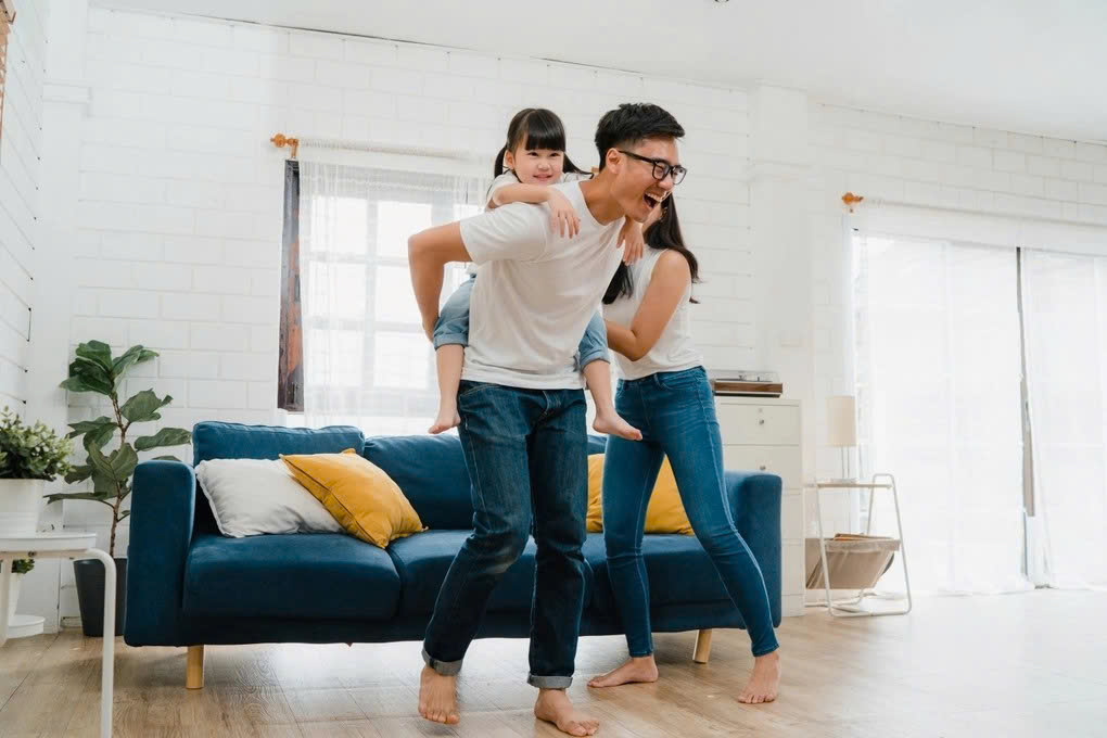 Hình ảnh căn hộ và gia đình trẻ